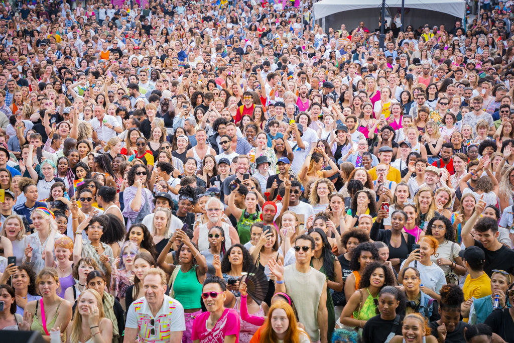 Publiek tijdens Rotterdam Pride 2022 Publiek tijdens Rotterdam Pride 2022